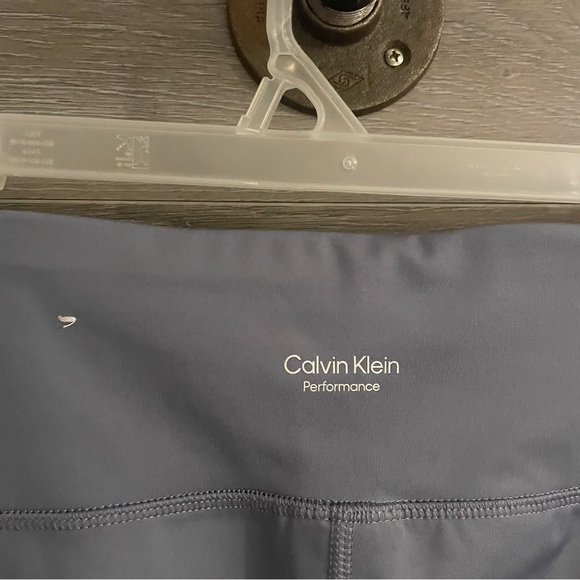 Calvin Klein Performance Set - Picture 9 of 11